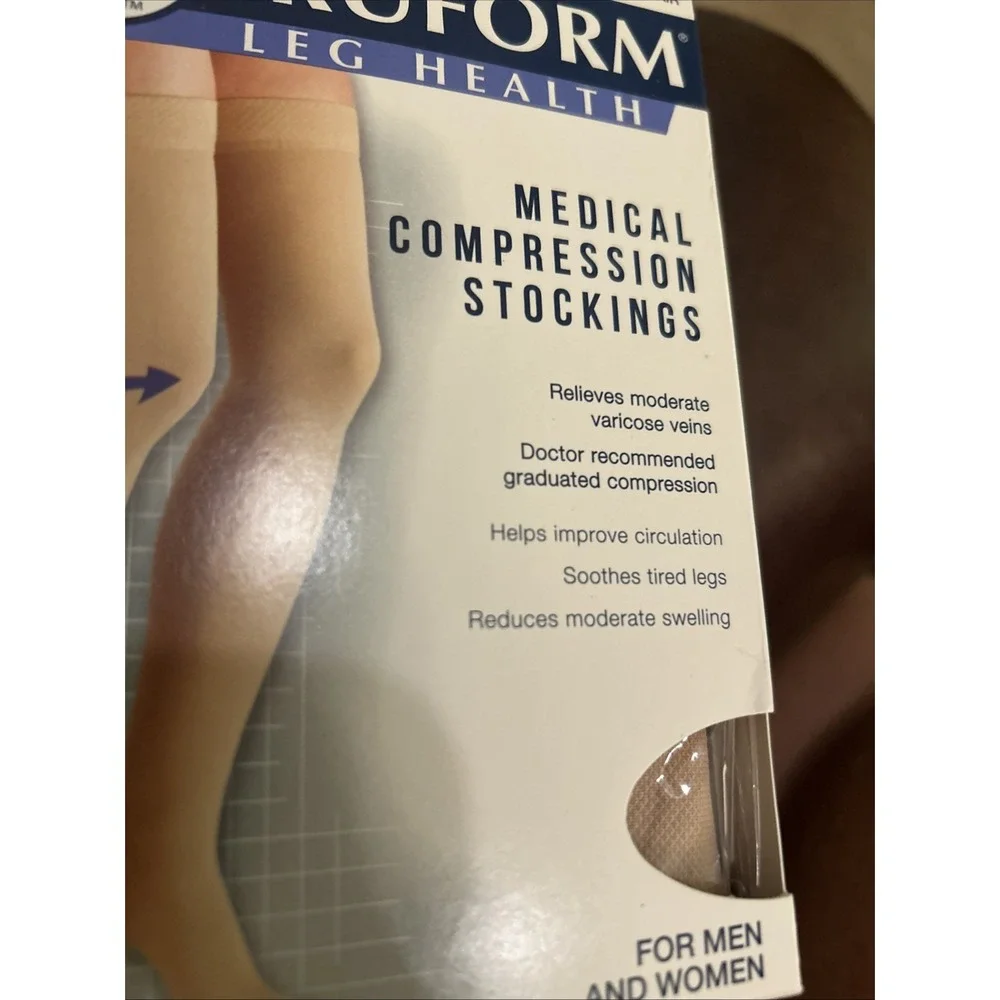 Lot Of 2  M Medical Compression Socks 15-20 mmHg Nude Knee High Closed Toe